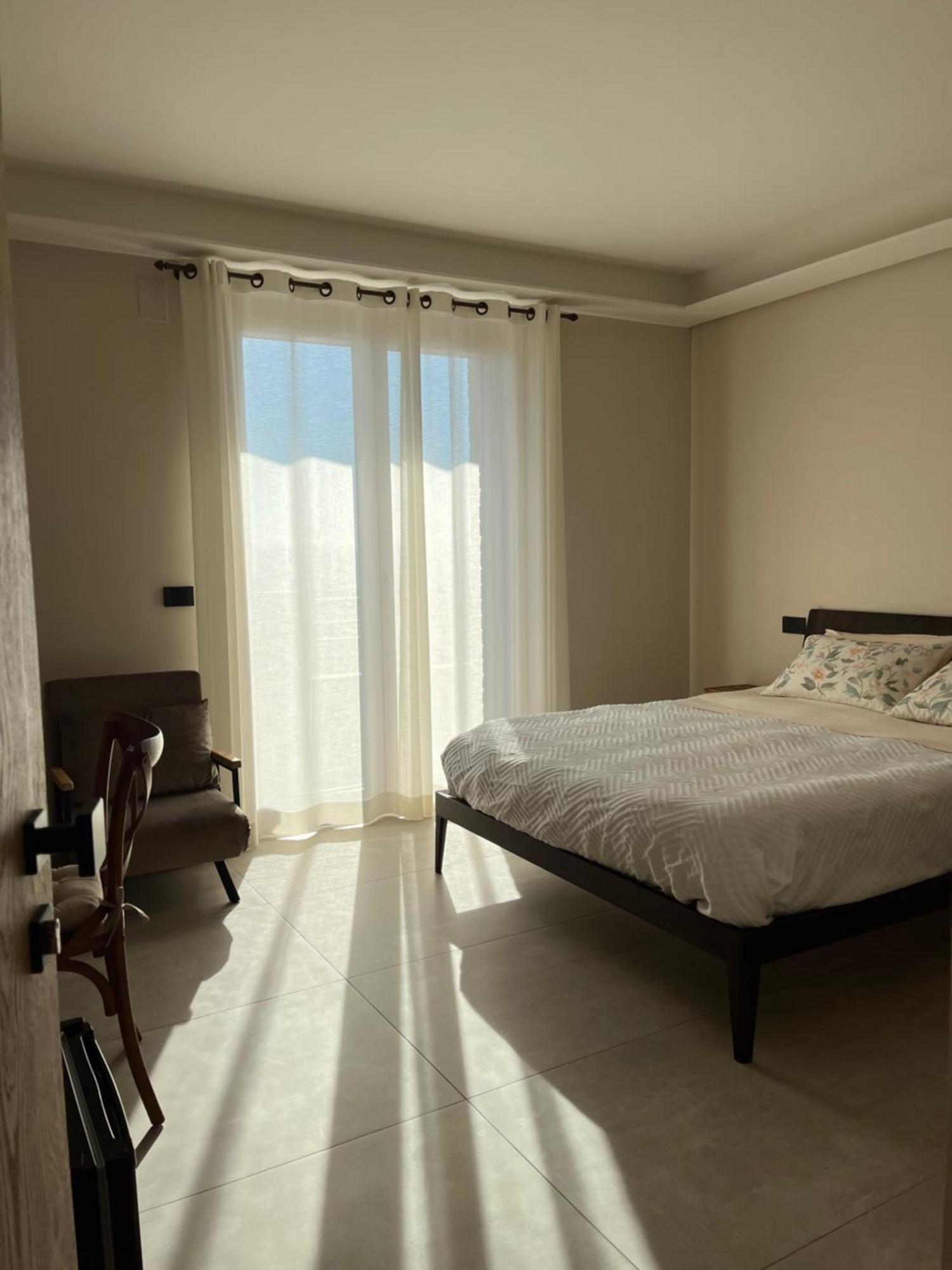 Seta Luxury Apartment Roseto Degli Abruzzi Exterior foto