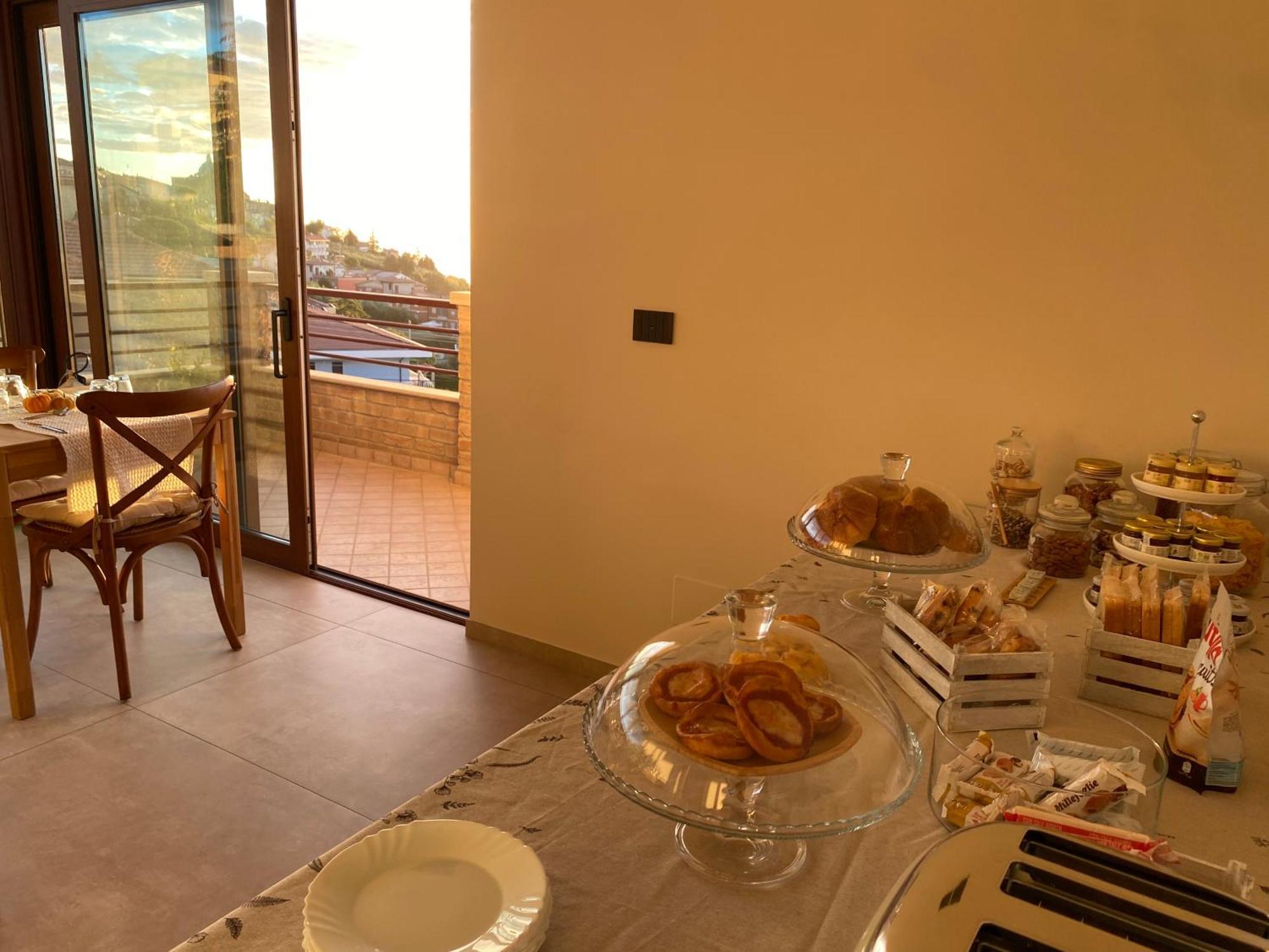 Seta Luxury Apartment Roseto Degli Abruzzi Exterior foto