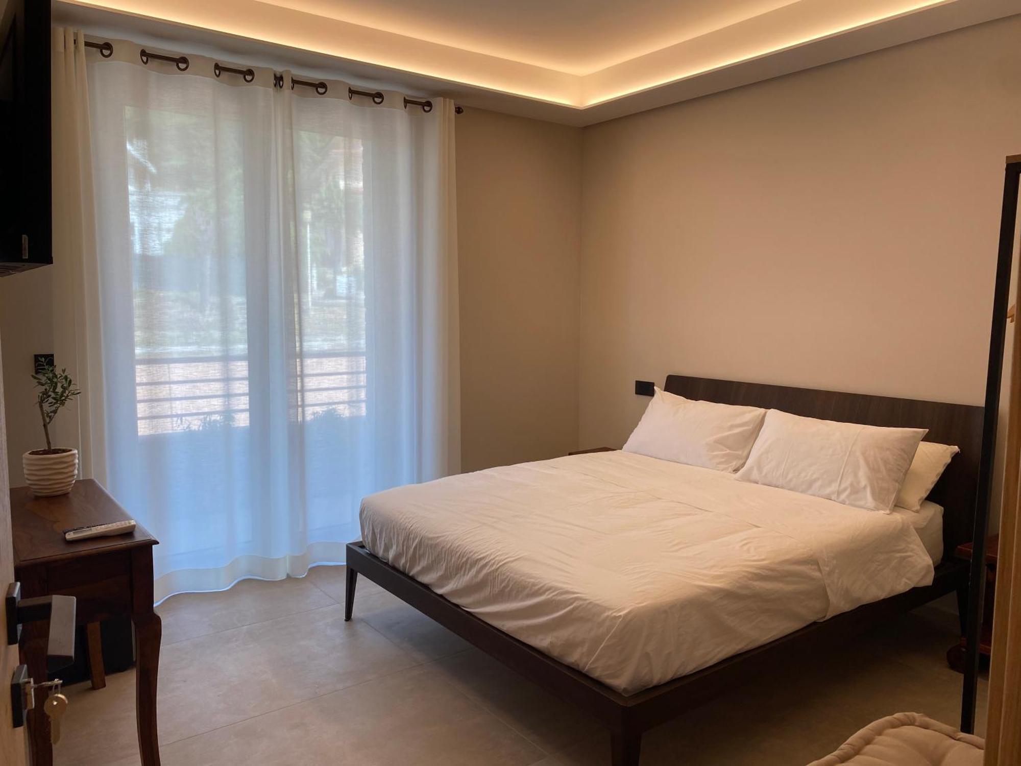 Seta Luxury Apartment Roseto Degli Abruzzi Exterior foto