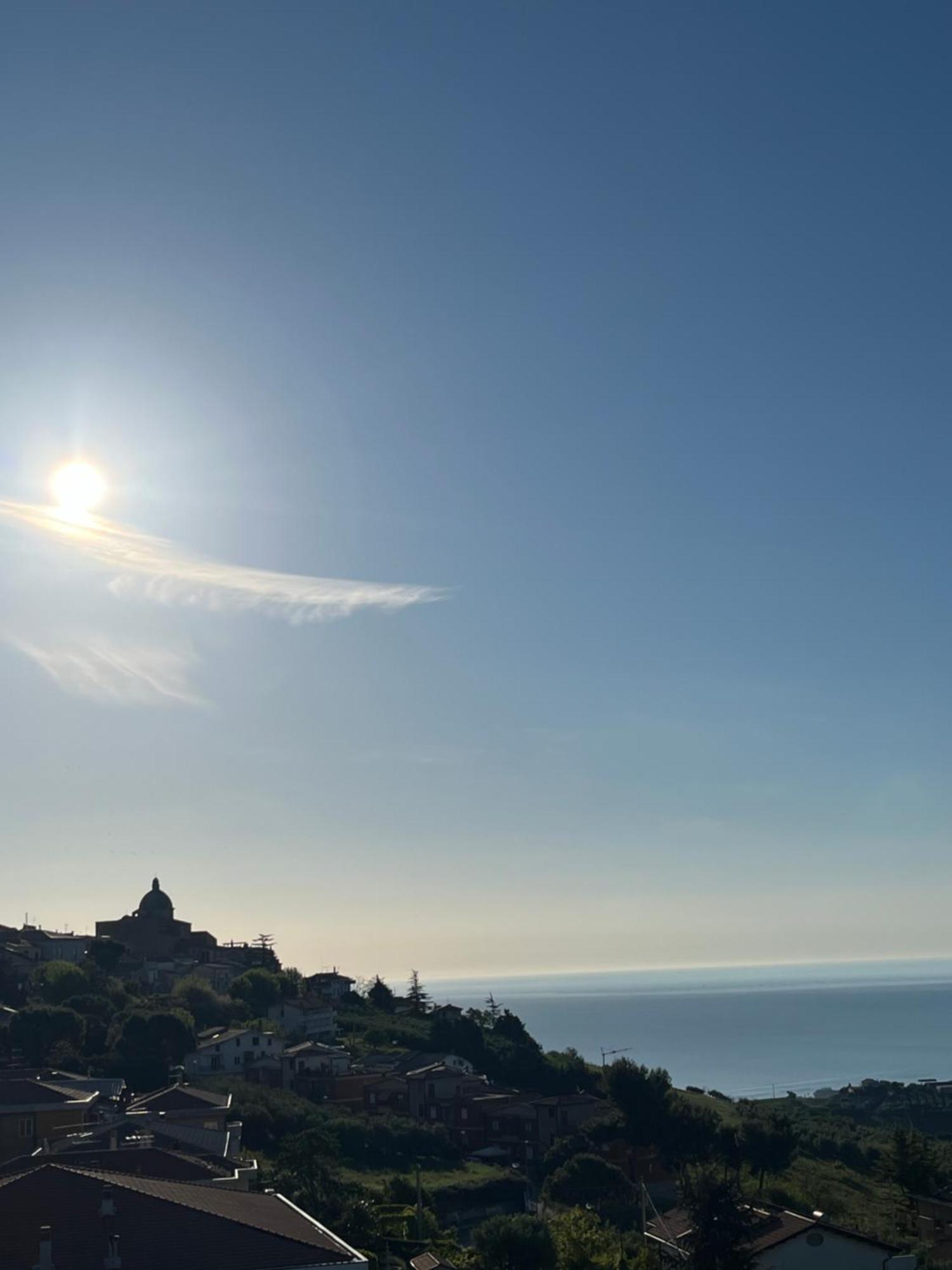 Seta Luxury Apartment Roseto Degli Abruzzi Exterior foto