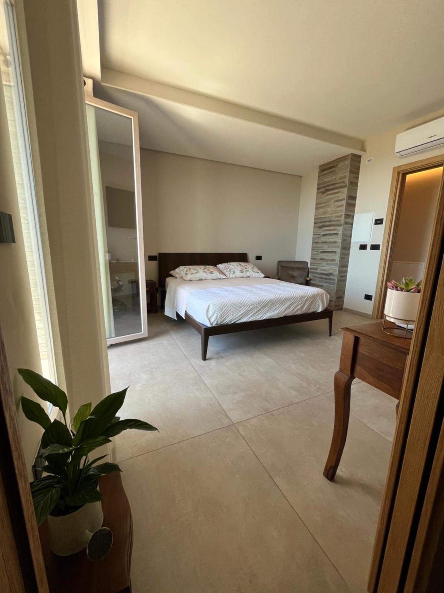 Seta Luxury Apartment Roseto Degli Abruzzi Exterior foto