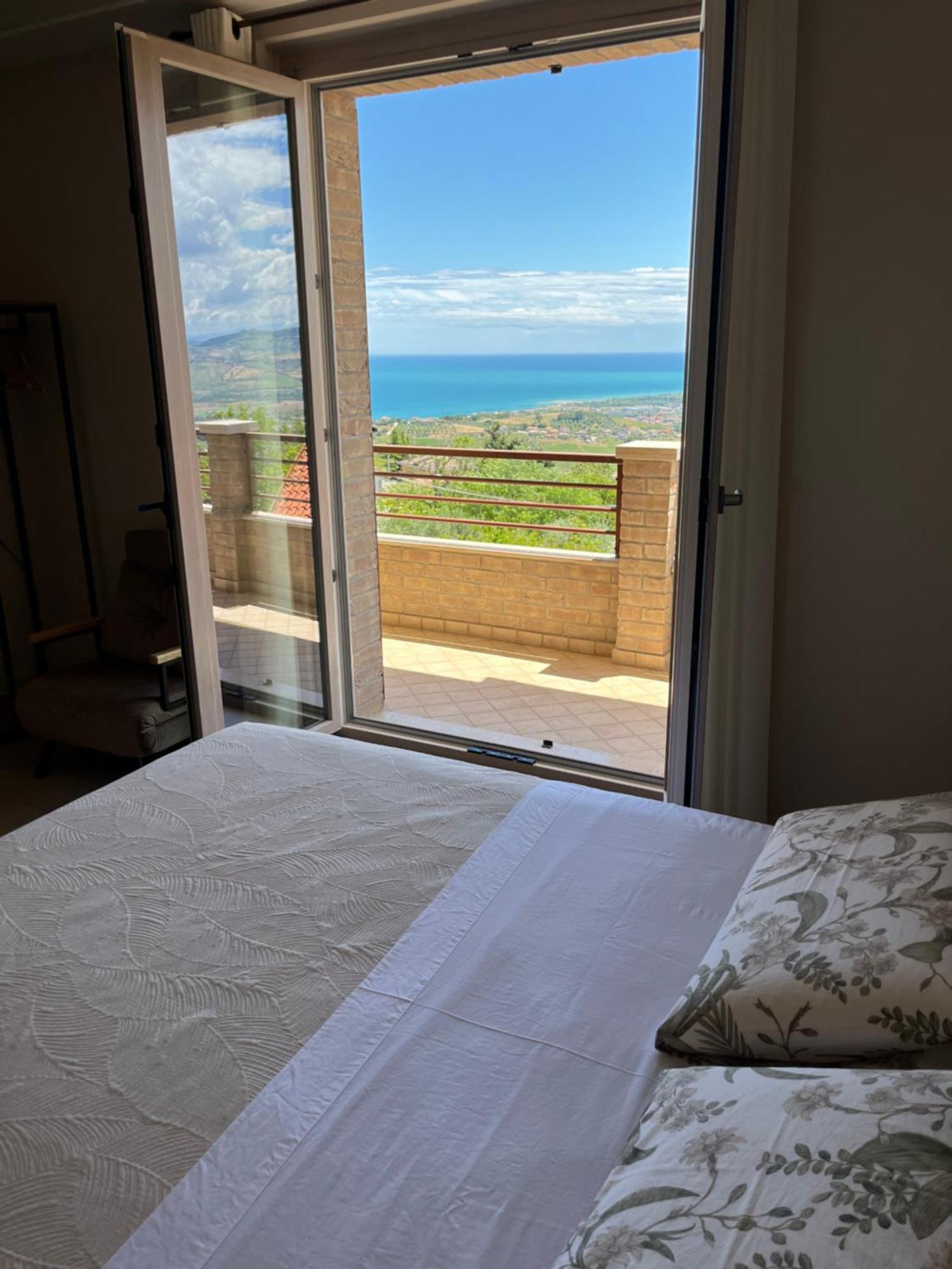 Seta Luxury Apartment Roseto Degli Abruzzi Exterior foto